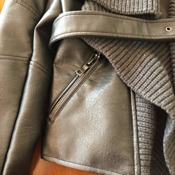 G.I.L.I black leather jacket size6 with belt - Picture 6 of 8